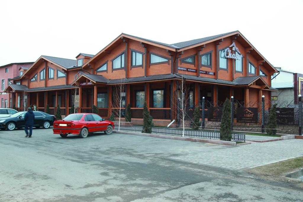 Guest House Chalet Taraz Esterno foto